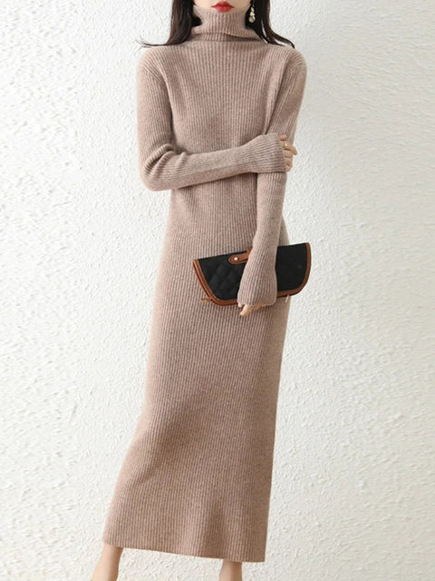 Robe pull en laine col roulé