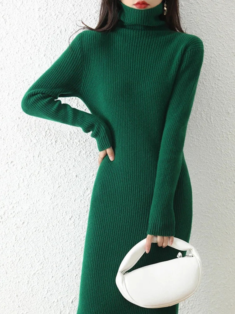 Robe pull en laine col roulé