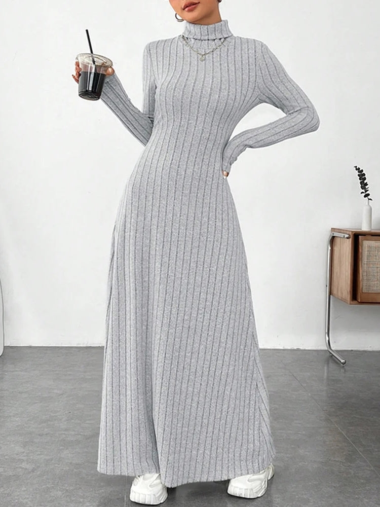 Robe pull longue col roulé